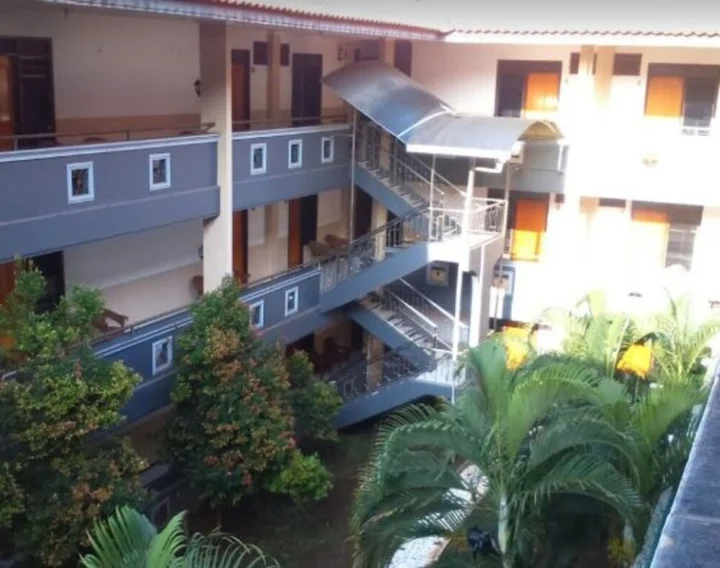 Проболинго: Hotel Paramitha