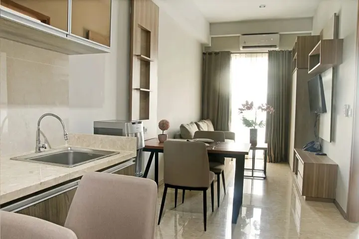 Чикаранг: Graha Makara Suite Hotel & Residence