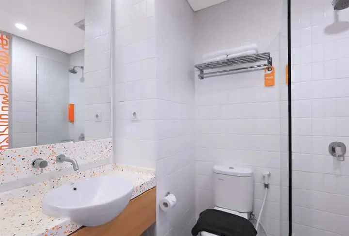 Legok: Starlet Hotel BSD City