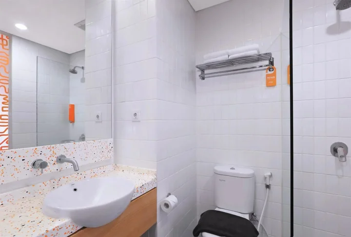 Legok: Starlet Hotel BSD City
