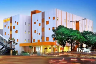 Legok: Starlet Hotel BSD City
