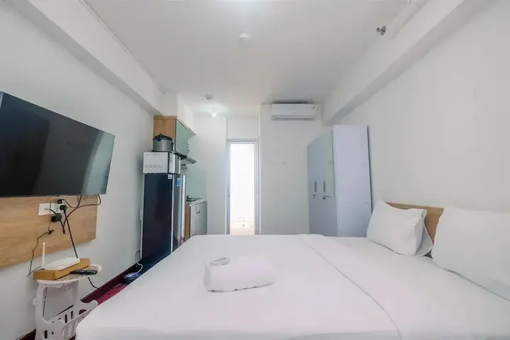 Джакарта: Good Deal Bassura City Studio Apartment