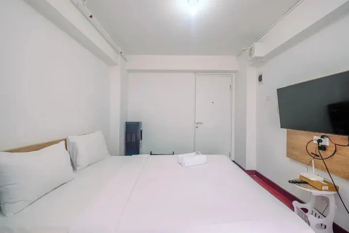 Джакарта: Good Deal Bassura City Studio Apartment