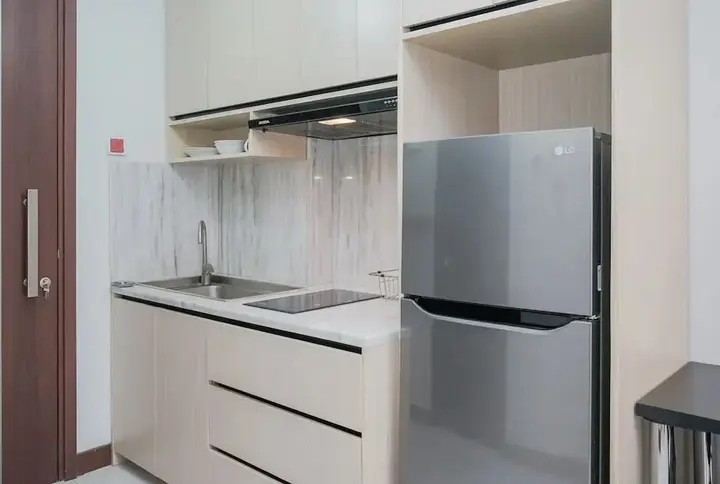 Legok: Cozy and Luxury 1BR Apartment at Scientia Residence