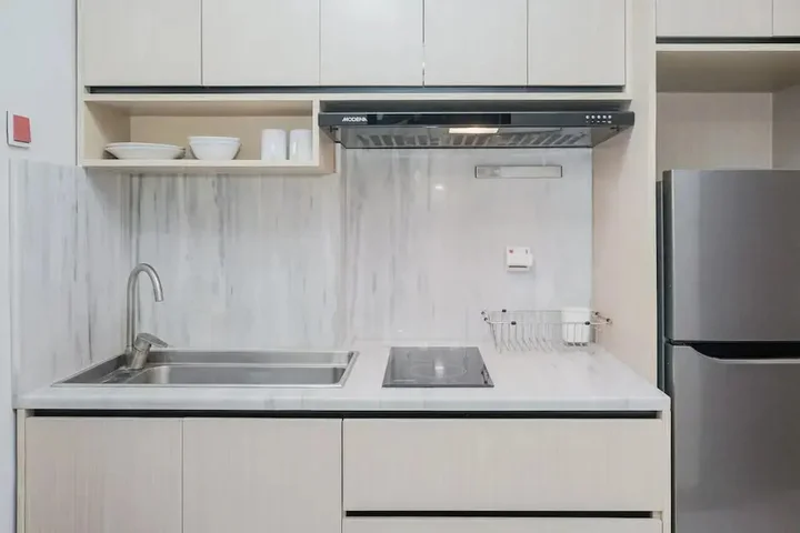 Legok: Cozy and Luxury 1BR Apartment at Scientia Residence