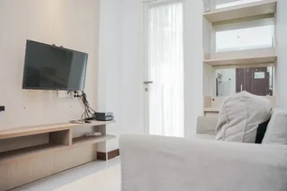 Legok: Cozy and Luxury 1BR Apartment at Scientia Residence