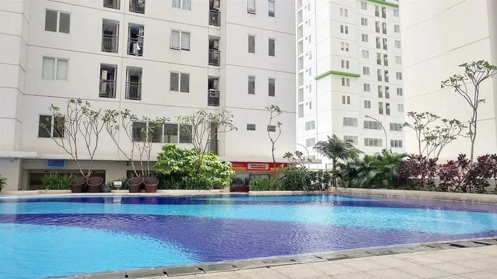 Джакарта: Cozy Stay 2BR Bassura City Apartment