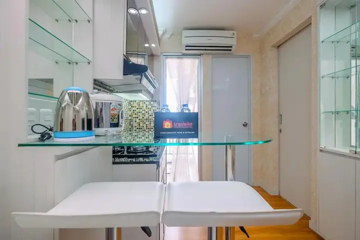 Джакарта: Cozy Stay 2BR Bassura City Apartment