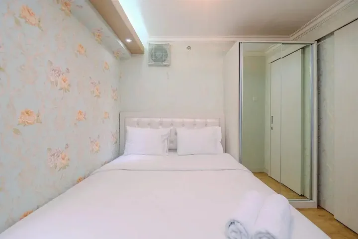Джакарта: Cozy Stay 2BR Bassura City Apartment