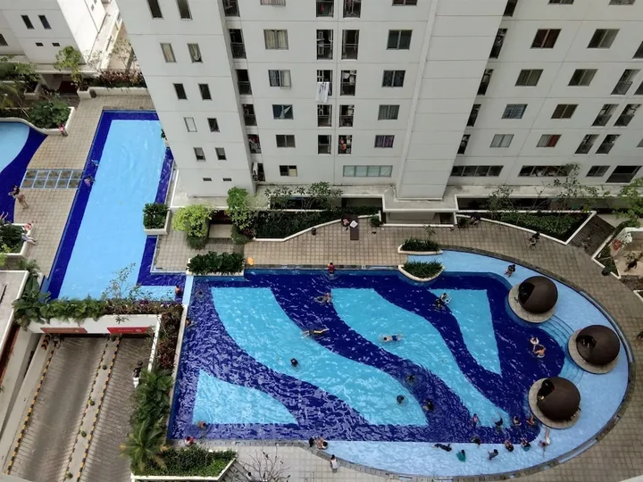 Джакарта: Cozy Stay 2BR Bassura City Apartment