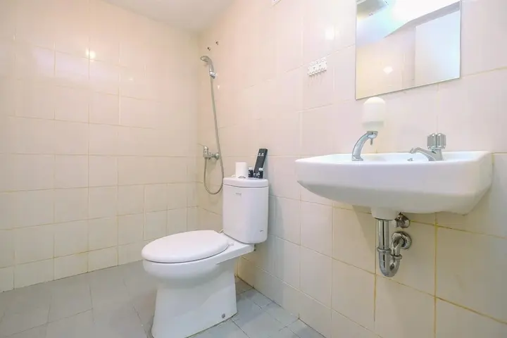 Джакарта: Elegant and Comfy Studio Amethyst Apartment