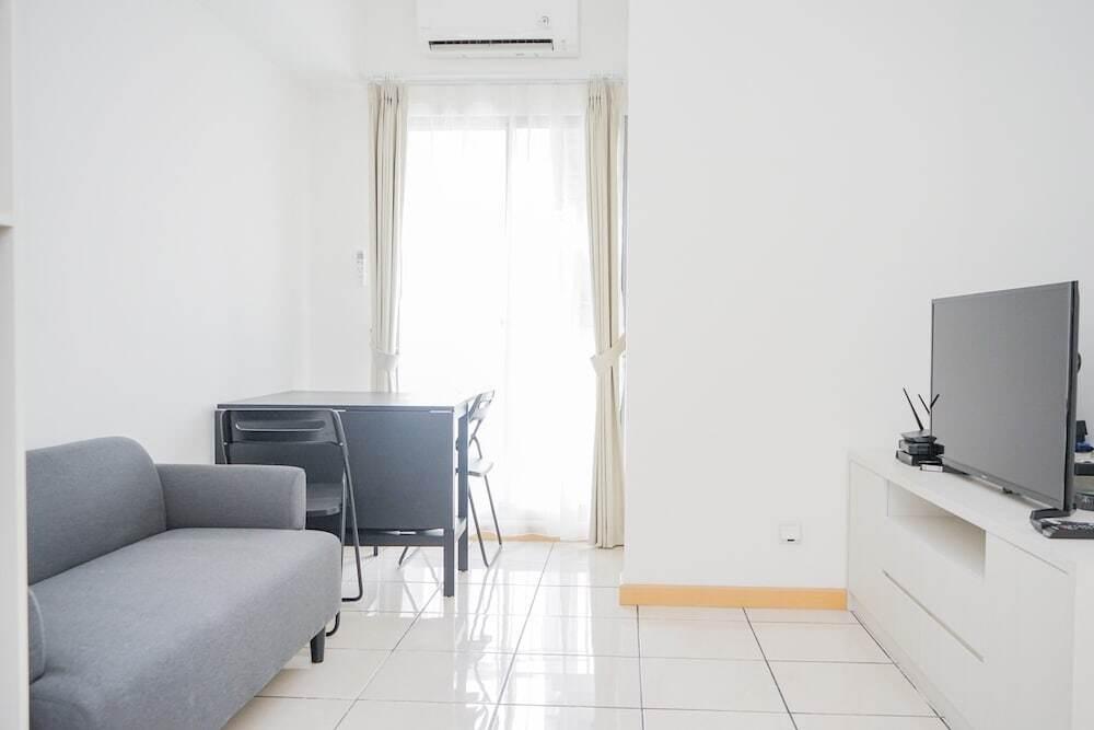Legok: Fully Furnished With Comfortable Design 2Br Apartment M-Town Residence
