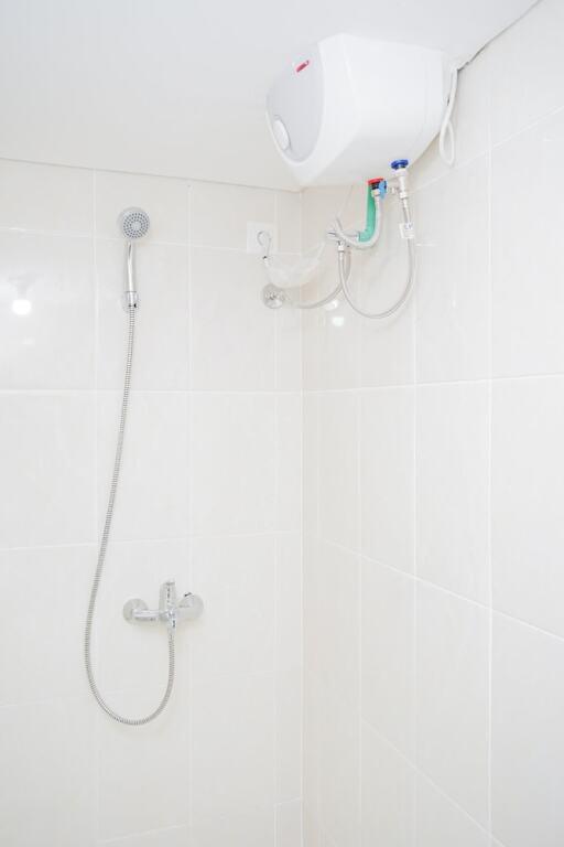 Legok: Fully Furnished With Cozy Design Studio Apartment At M-Town Residence
