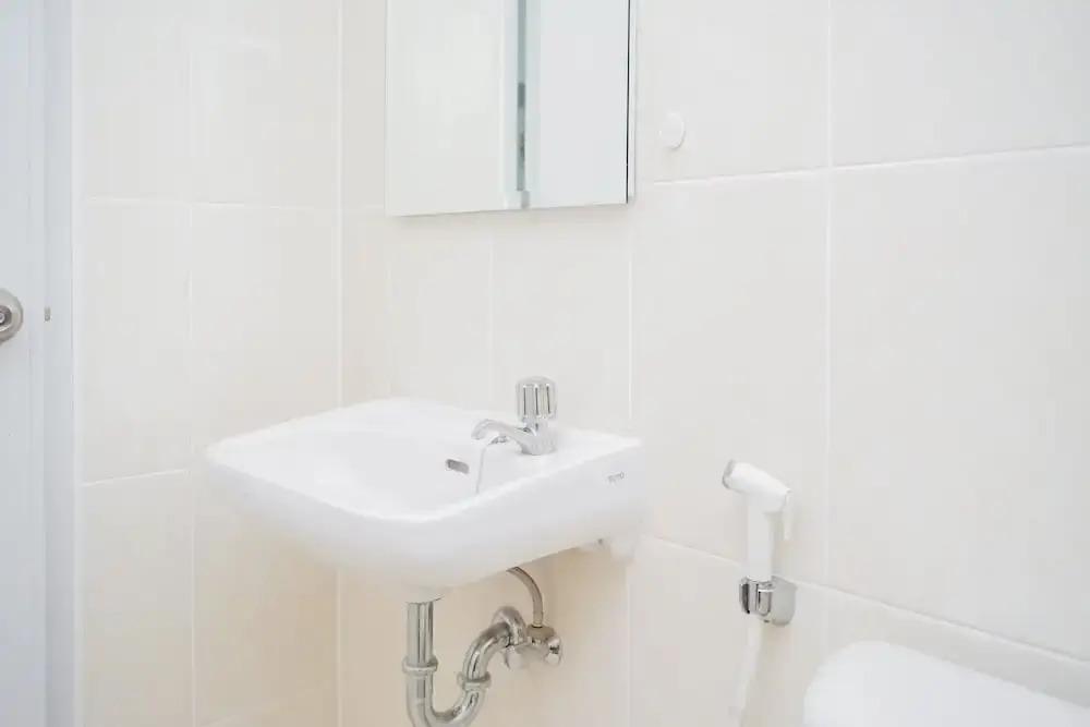 Legok: Comfort and Spacious 2BR Apartment M-Town Residence