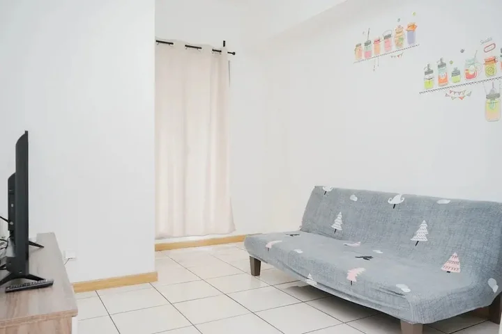 Legok: Comfort and Spacious 2BR Apartment M-Town Residence