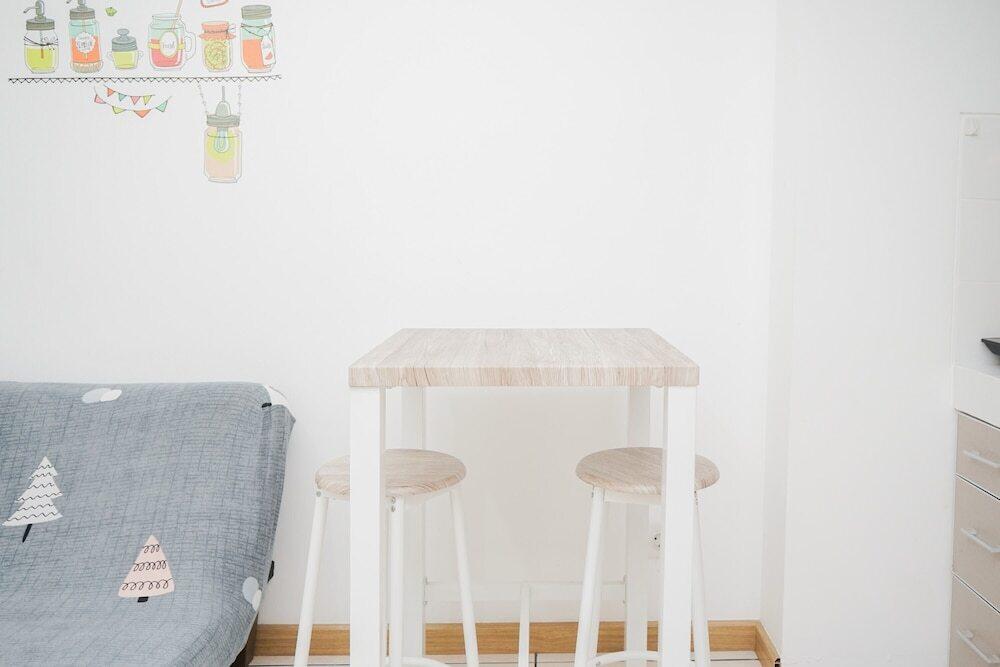 Legok: Comfort and Spacious 2BR Apartment M-Town Residence