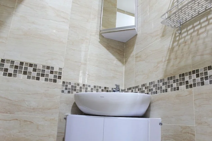 Legok: Comfort Studio Apartment at B Residence