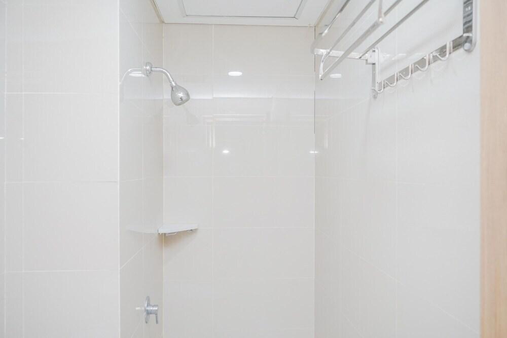 Legok: Fully Furnished With Elegant Design Studio Apartment B Residence