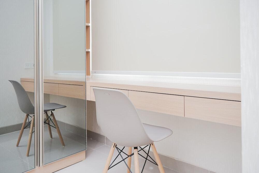 Legok: Fully Furnished With Elegant Design Studio Apartment B Residence