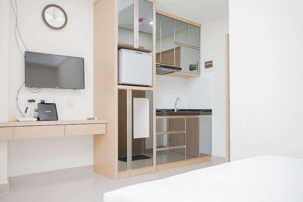Fully Furnished With Elegant Design Studio Apartment B Residence — фото 3