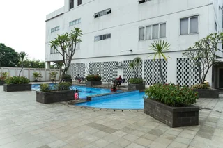 Депок: Comfort Studio Apartment Margonda Residence 4 near UI