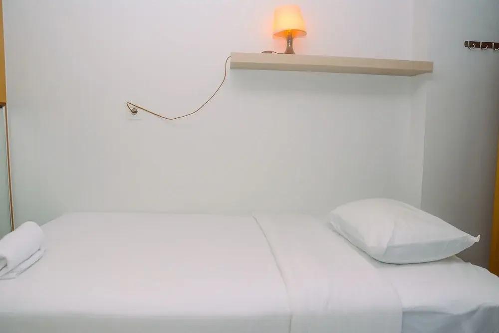 Депок: Minimalist Studio Dave Apartment for 2 Pax