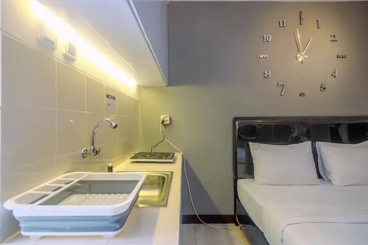 Депок: Best and Simply Homey Studio Cinere Resort Apartment