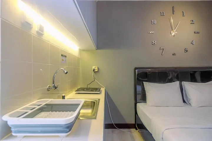Депок: Best and Simply Homey Studio Cinere Resort Apartment