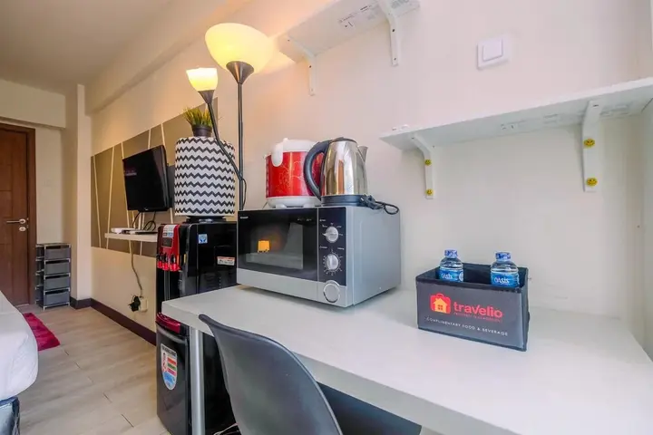 Депок: Best and Simply Homey Studio Cinere Resort Apartment