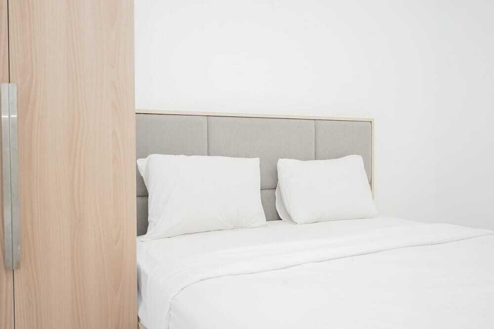 Legok: Cozy Living 2BR at M-Town Residence Apartment