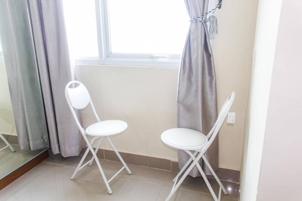 Legok: Modern Studio Apartment At B Residence