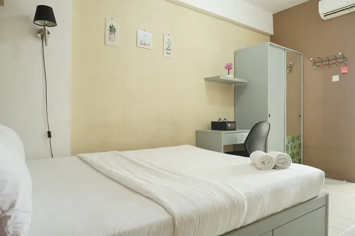 Депок: Comfort and Strategic Studio Apartment Margonda Residence 2 near UI