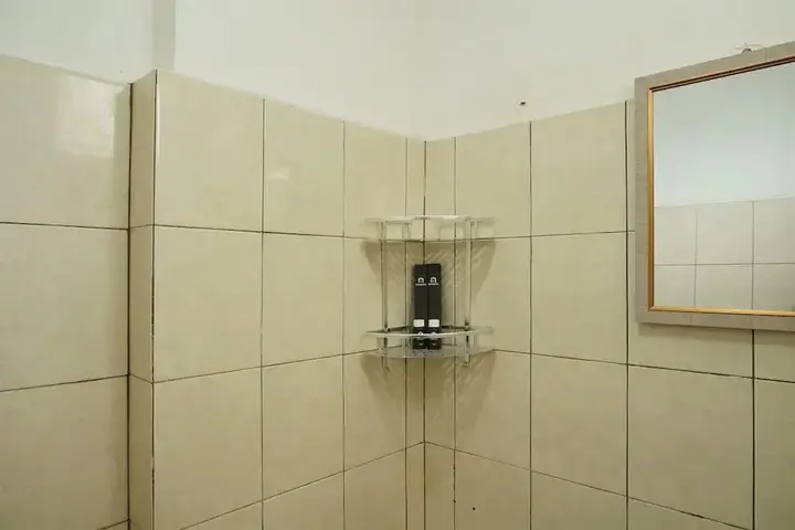 Депок: Comfort and Strategic Studio Apartment Margonda Residence 2 near UI