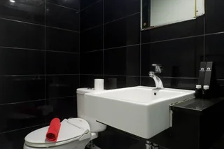 Сурабая: Classic Modern Studio Room Apartment at The Square Surabaya