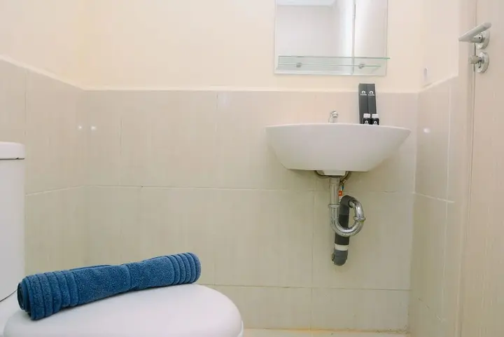 Сибату: Comfortable 2BR at Meikarta Apartment