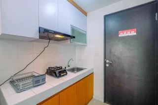 Депок: Chic and Cozy Studio Park View Condominium Apartment