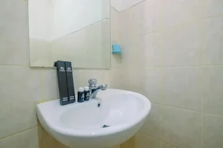 Депок: Chic and Cozy Studio Park View Condominium Apartment