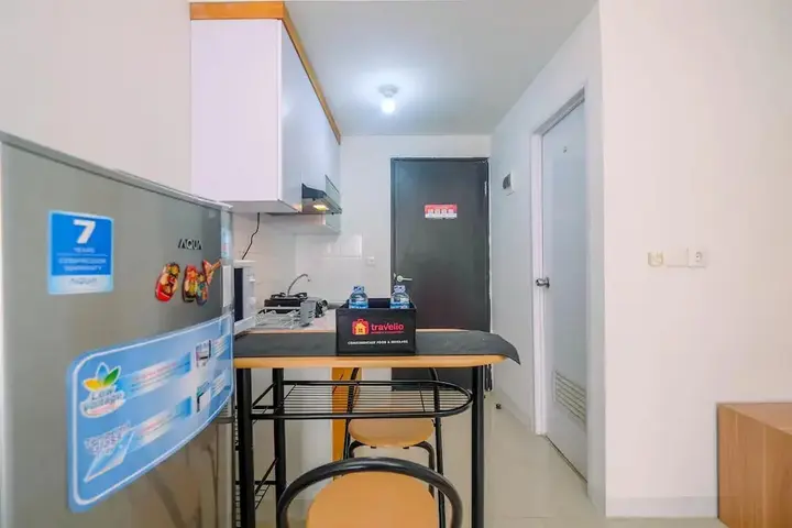 Депок: Chic and Cozy Studio Park View Condominium Apartment