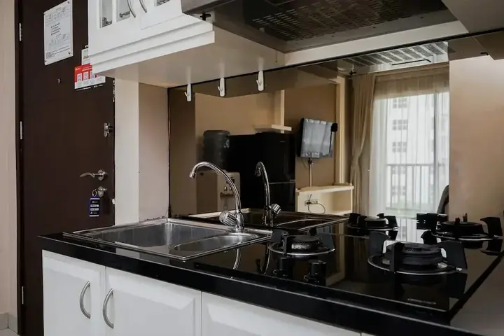 Legok: Nice and Artistic 1BR Saveria Apartment