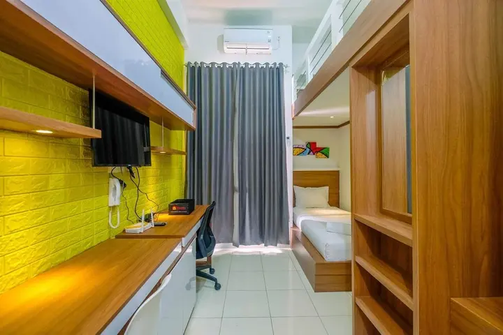 Депок: Comfort Studio with Bunk Bed at Dave Apartment