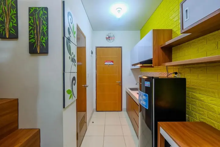 Депок: Comfort Studio with Bunk Bed at Dave Apartment