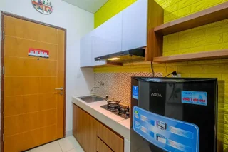 Депок: Comfort Studio with Bunk Bed at Dave Apartment