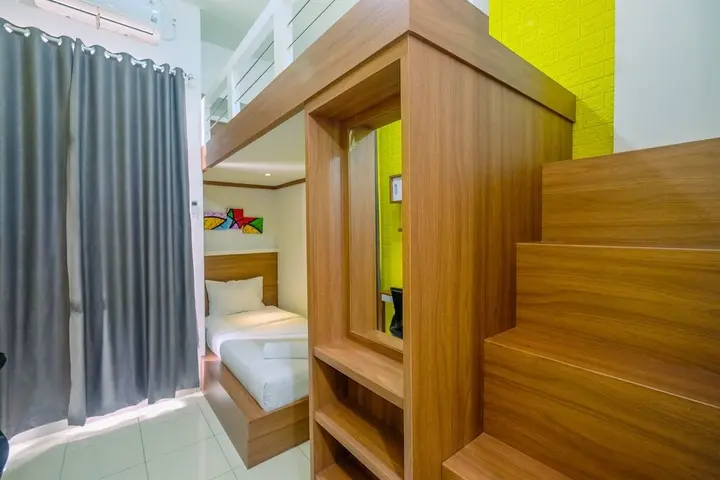 Депок: Comfort Studio with Bunk Bed at Dave Apartment