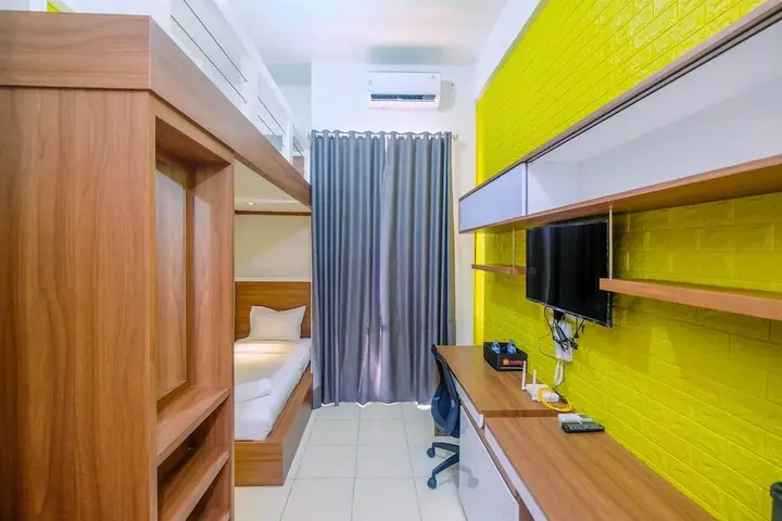 Депок: Cozy Studio with Bunk Bed at Dave Apartment near UI