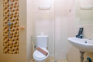 Депок: Cozy Studio with Bunk Bed at Dave Apartment near UI