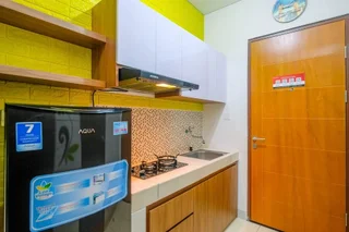 Депок: Cozy Studio with Bunk Bed at Dave Apartment near UI