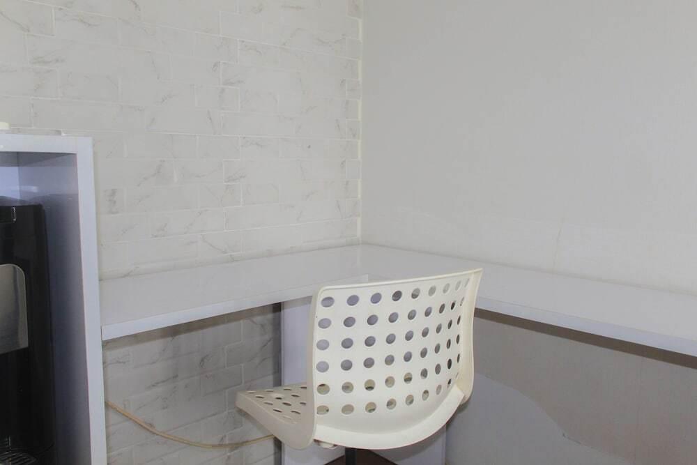 Тангеранг: Cozy and Homey Studio Room Apartment at Silkwood Residences