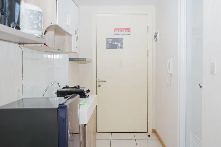 Legok: Lovely Studio Apartment M-Town Residence near Summarecon Mall