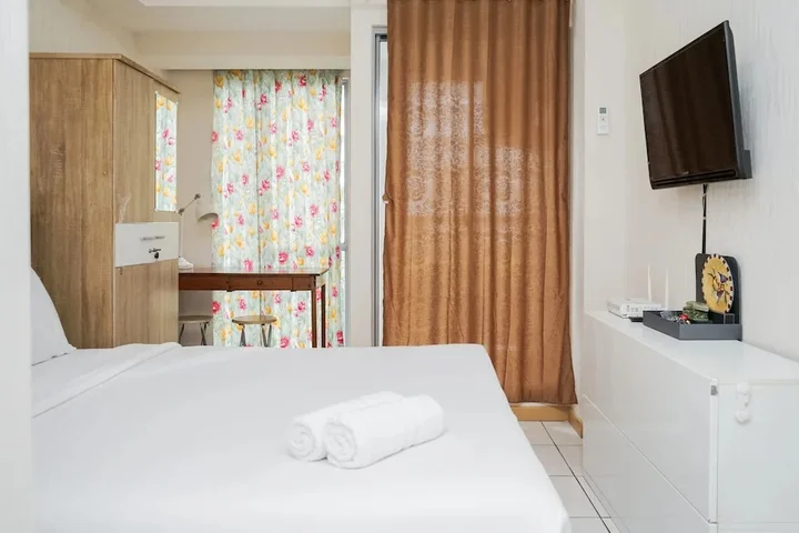Legok: Lovely Studio Apartment M-Town Residence near Summarecon Mall