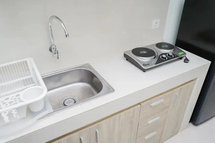 Тангеранг: Comfort and Elegant Studio Apartment at Springwood Residence